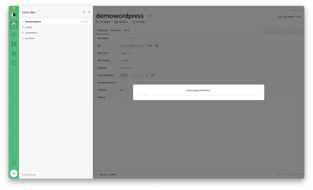 Phần mềm sẽ tự động download wordpress mới nhất về và cài đặt bản ko phải mất công download 