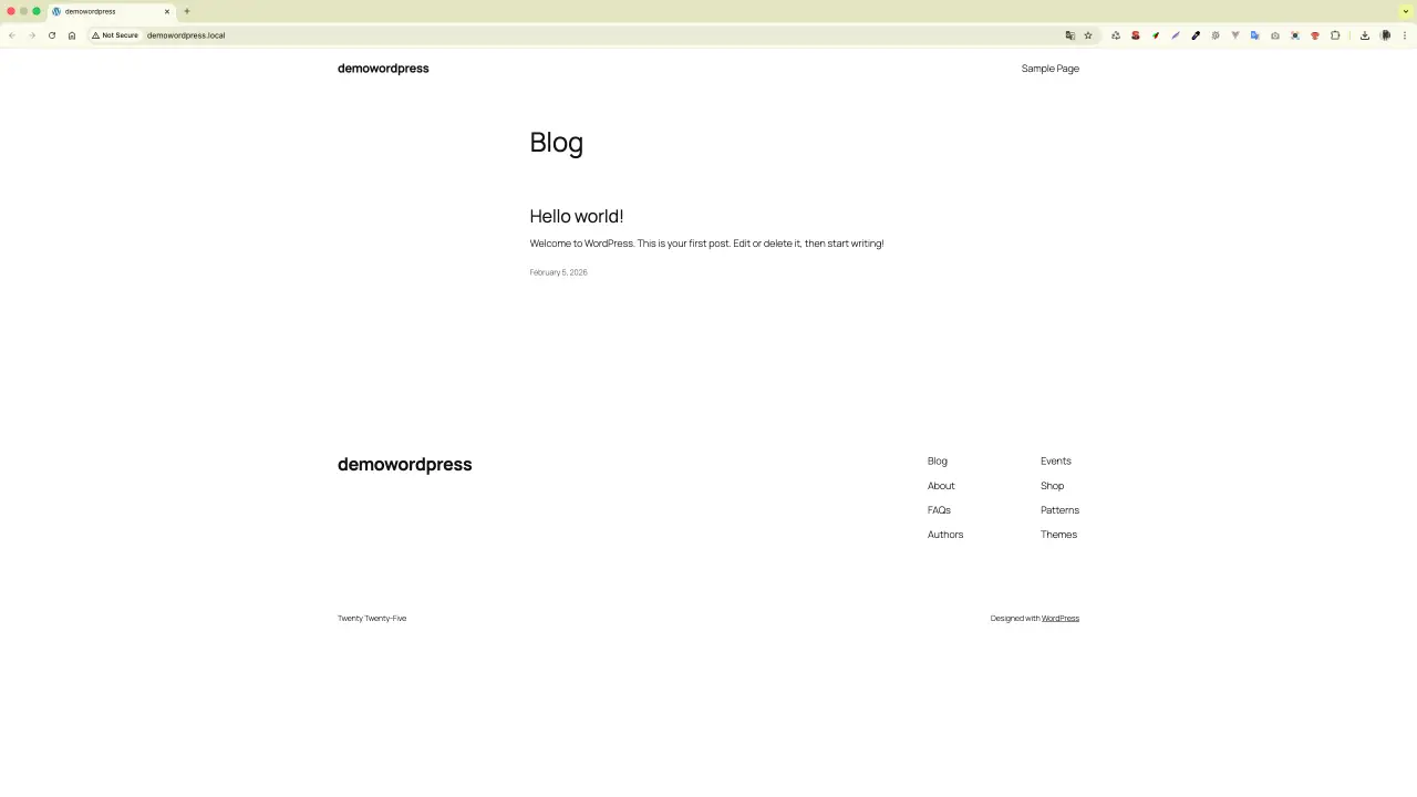 Quả sau khi cài đặt xong bạn có một website wordpress chạy dưới local với tên miền Ảo